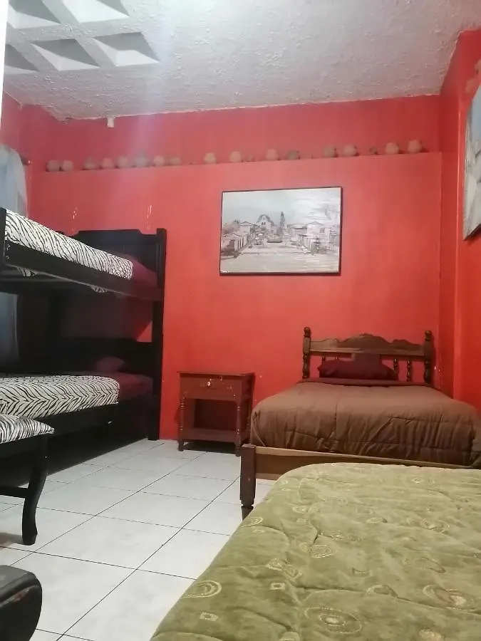 Escocie - Quito Hotel